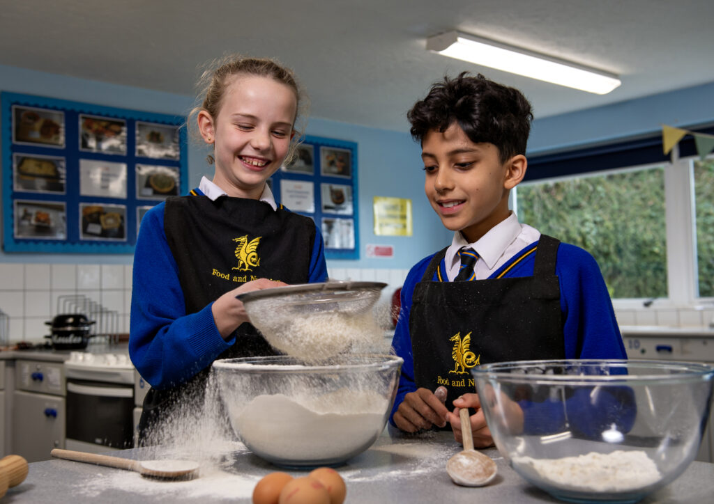 Queen's College Taunton Christmas Baking Workshops